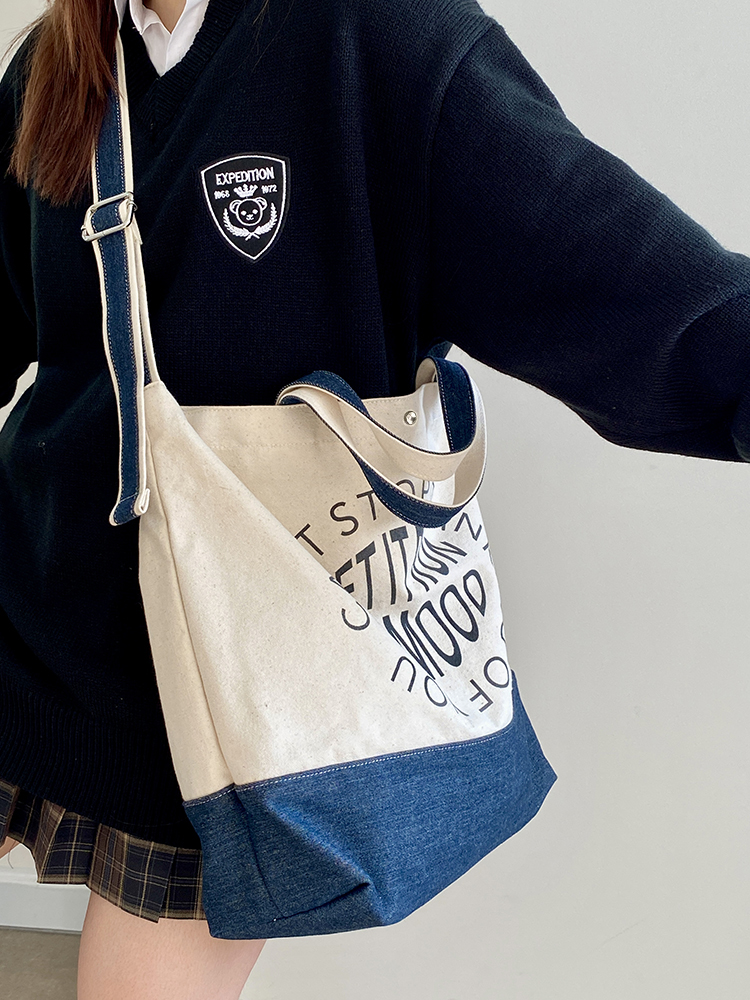 Women's Korean Style Large Capacity Canvas Tote Bag - Casual Handheld & Crossbody Design for College Women's Korean Style Large Capacity Canvas Tote Bag - Casual Handheld & Crossbody Design for College