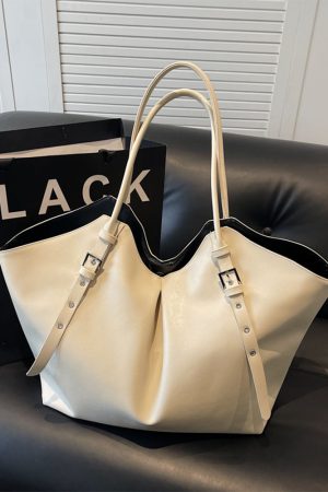 Women's Korean-Style Large-Capacity Shoulder Bag for Commuting - Trendy Winter 2025 Handbag