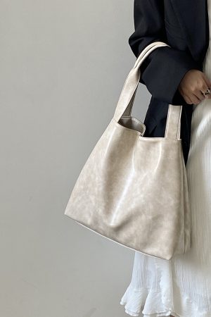 Women's Large Capacity Casual Tote Bag - Korean Style Commuter Handbag, Chic Design for Everyday Use