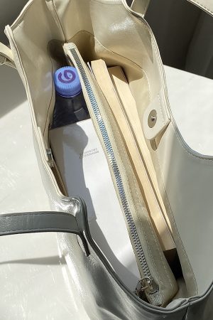 Women's Large Capacity Tote Bag - Korean Style Simple Versatile Commuter Shoulder Handbag for Everyday Use