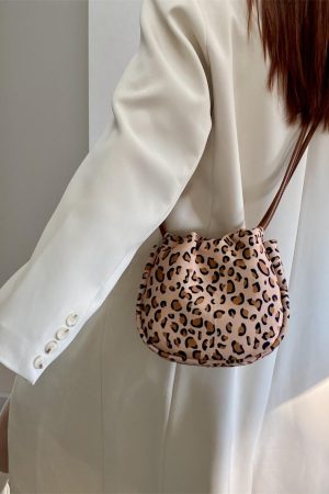 Women's Leopard Print Canvas Crossbody Bag - Minimalist Casual Design for Spring and Summer - Versatile Small Handbag