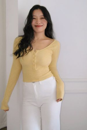 Women's Long Sleeve Slim Fit Button T-Shirt, Sexy Tight-Knit Base Layer Top, Chic Style for Everyday Wear