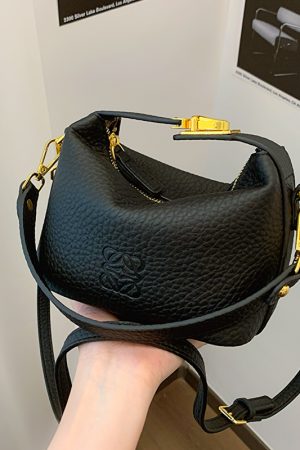 Women's Minimalist Bucket Bag - 2025 Summer Versatile Crossbody Handbag, Trendy High-End Fashion Accessory