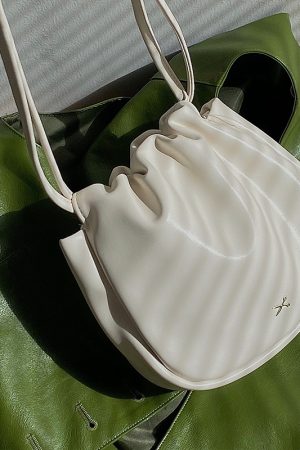 Women's Minimalist Small Crossbody Bag - Versatile Spring/Summer Design, Age-Reducing, Ideal for Students