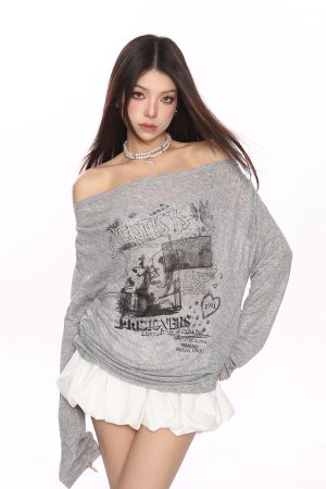 Women's Relaxed Graffiti Print Asymmetrical Long Sleeve T-Shirt - Lightweight Spring Autumn Cover-Up in Lazy Style