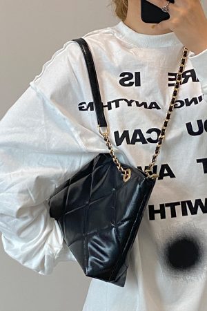 Women's Retro Chain Bag 2025 - Versatile Shoulder Crossbody Commuter Bag for Spring/Summer - Large Size, Trendy Niche Style