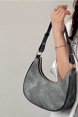 Women's Retro Crescent Bag - Spring Summer Underarm Crossbody Handbag for Stylish 2025 Niche Fashion