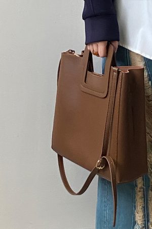 Women's Retro Handheld Tote Bag - Large Capacity Crossbody Bag for Spring Summer 2025 - Niche Design, Chic Style