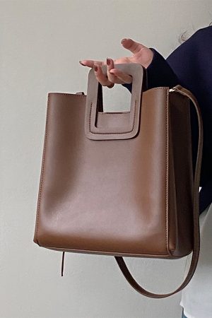 Women's Retro Handheld Tote Bag - Large Capacity Crossbody Bag for Spring Summer 2025 - Niche Design, Chic Style