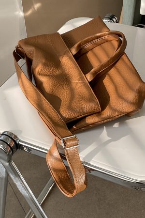 Women's Retro Korean Large Capacity Tote Bag - Stylish Shoulder Crossbody Bag for Everyday Use