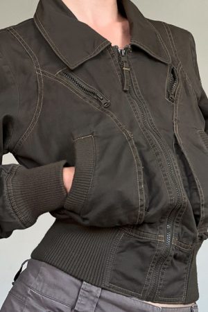 Womenâ€™s Retro Lapel Zipper Cardigan Jacket - Stylish Waist-Defining Short Coat for Autumn 2024, Versatile Street Fashion