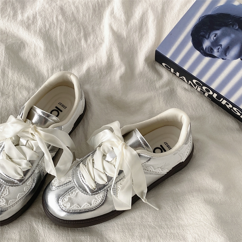 Women's Retro Thick-Soled Sneakers - Silver Lace-Up Design, Breathable White, Spring 2025 Fashion Women's Retro Thick-Soled Sneakers - Silver Lace-Up Design, Breathable White, Spring 2025 Fashion