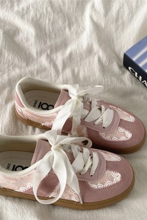 Women's Retro Thick-Soled Sneakers - Silver Lace-Up Design, Breathable White, Spring 2025 Fashion