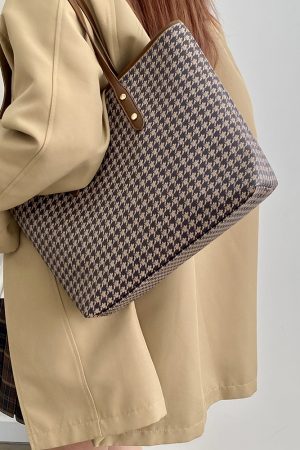 Women's Retro Tote Bag - High-End Shoulder Handbag for Spring Summer 2025 - Large Stylish Design