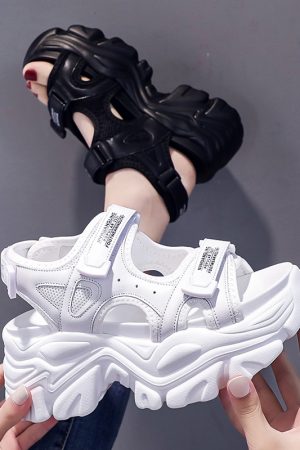 Women's Sporty Thick-Soled Sandals - Casual Versatile Beach Dad Shoes for Summer 2025, Trending Fashion Footwear