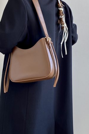 Women's Spring/Summer Underarm Bag - Versatile Crossbody Shoulder Bag in Niche Design for College Style