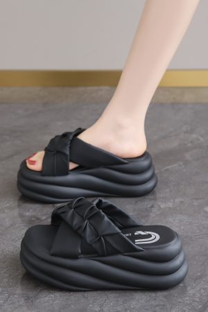 Women's Summer Platform Sandals - Trendy Thick-Soled Height-Increasing Casual Slippers for Outdoor Style 2025