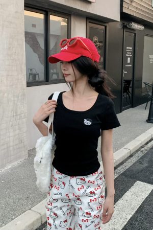 Women's Summer U-neck Kitty Cat Embroidered Short Sleeve T-shirt - Slimming Sweet Style for 2025, Cute 90s Vibe