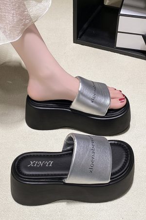 Women's Thick-Soled One-Strap Casual Sandals - Stylish Summer Beach Slippers for Outdoor Wear, 2025 Fashion Trend