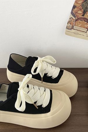 Women's Two-Way Thick-Soled Height-Increasing Canvas Shoes - Spring 2025 Versatile Ugly Cute Big-Head Little White Shoes