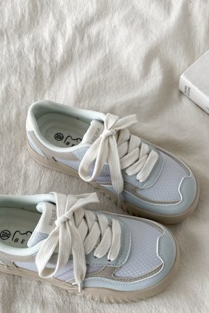 Women's Versatile White Sneakers - Chic Spring 2025 Casual Sports Shoes for Students, Trendy & Comfortable