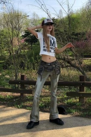 Y2K American Retro Basic Letter Off-Shoulder Slim Fit Short Sleeve Crop Top for Women, Trendy Millennial Style