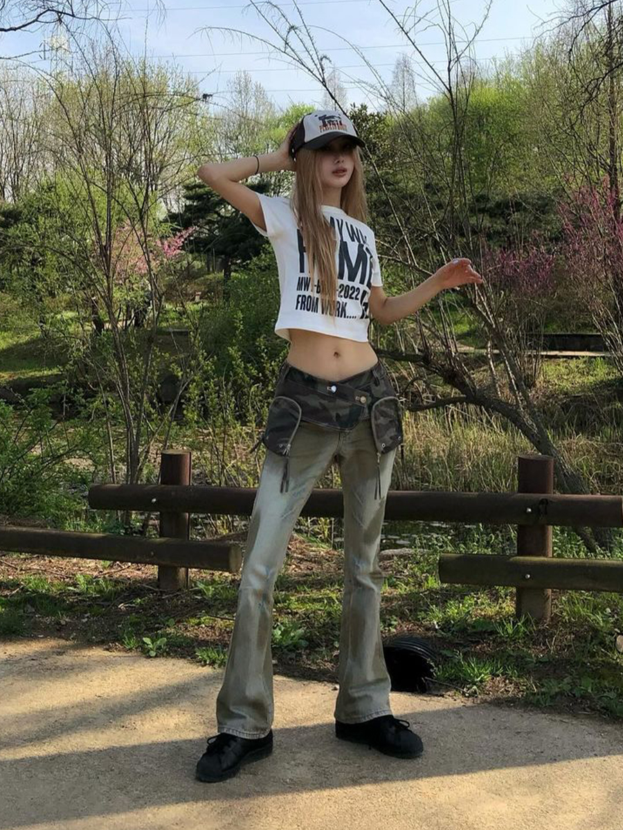 Y2K American Retro Basic Letter Off-Shoulder Slim Fit Short Sleeve Crop Top for Women, Trendy Millennial Style Y2K American Retro Basic Letter Off-Shoulder Slim Fit Short Sleeve Crop Top for Women, Trendy Millennial Style