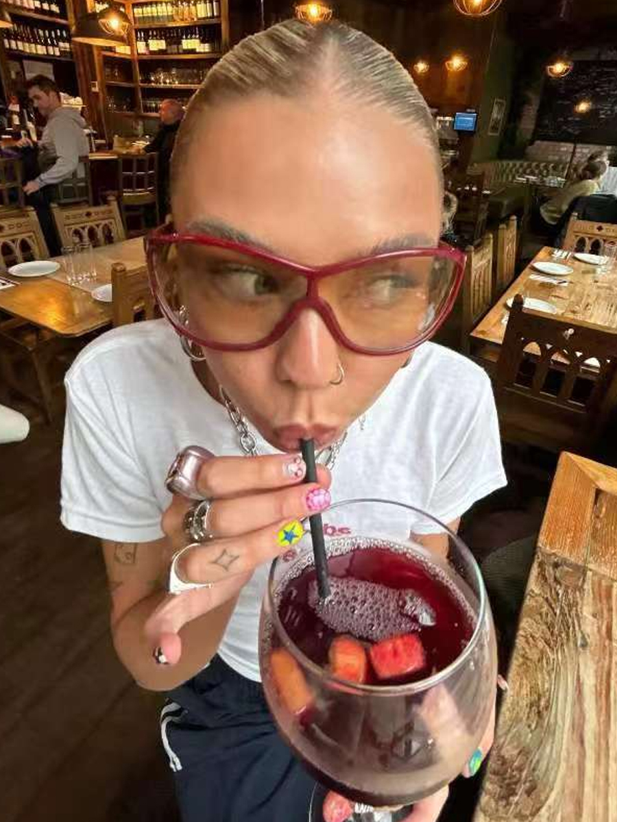 Y2K American Retro Letter Print Short Crop Short-Sleeve T-Shirt for Women, Off-Shoulder Slim Fit Sweet and Spicy Top Y2K American Retro Letter Print Short Crop Short-Sleeve T-Shirt for Women, Off-Shoulder Slim Fit Sweet and Spicy Top