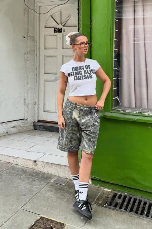 Y2K American Retro White Letter Short-Sleeve T-Shirt for Women - Summer Shoulder-Baring Sweet and Spicy Top