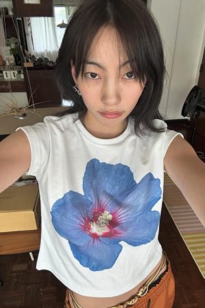 Y2K Floral Off-Shoulder Short Sleeve Crop Top for Women - Slim Fit American Retro Style Trendy Millennial Fashion