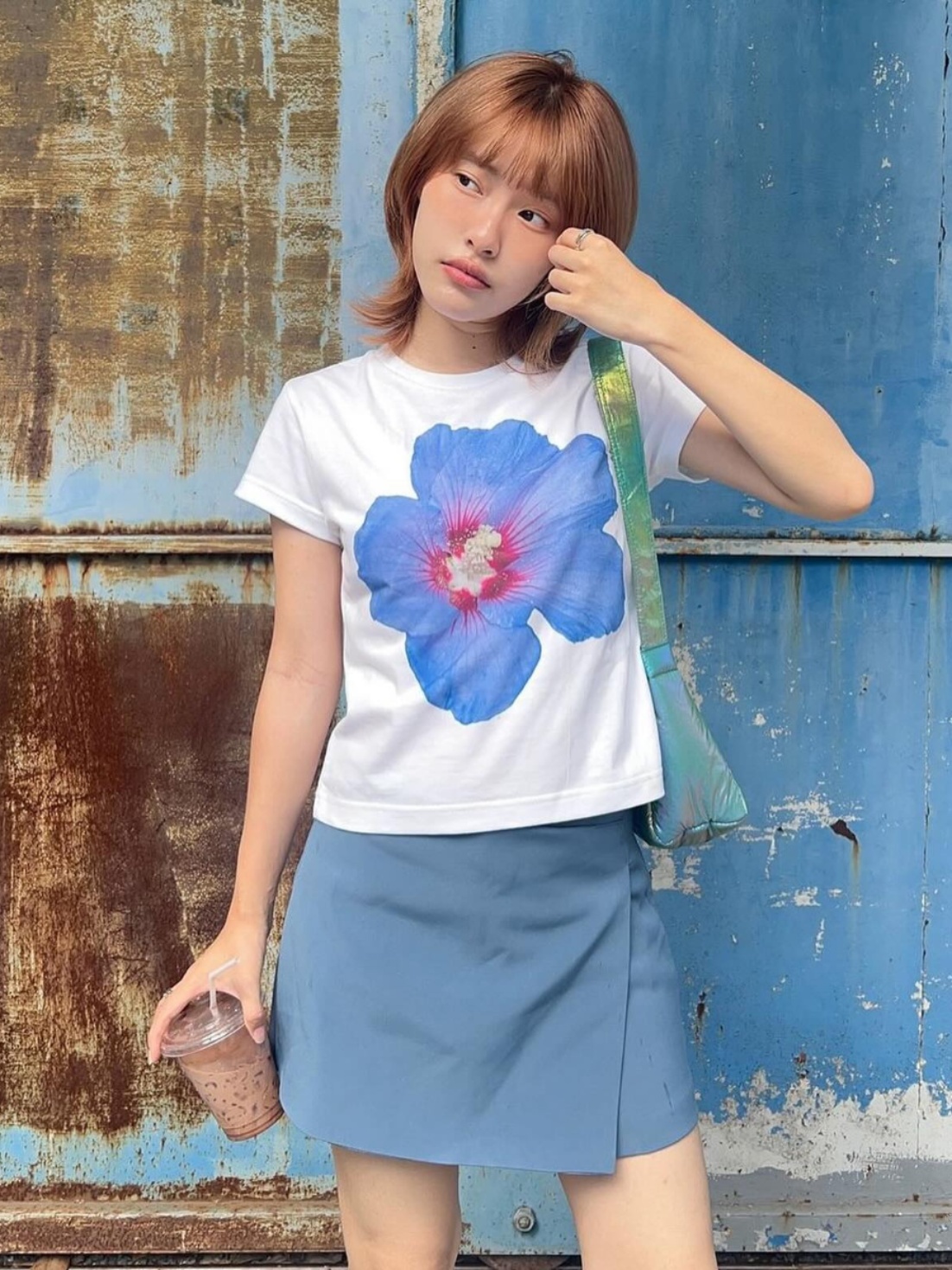 Y2K Floral Off-Shoulder Short Sleeve Crop Top for Women - Slim Fit American Retro Style Trendy Millennial Fashion Y2K Floral Off-Shoulder Short Sleeve Crop Top for Women - Slim Fit American Retro Style Trendy Millennial Fashion