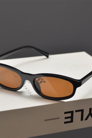 Y2K Futuristic Ultra-Narrow Frame Small Face Sunglasses for Men & Women - Hip-Hop Street Style Small Square Cat-Eye Design