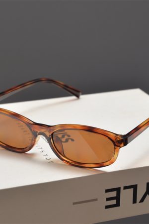 Y2K Futuristic Ultra-Narrow Frame Small Face Sunglasses for Men & Women - Hip-Hop Street Style Small Square Cat-Eye Design