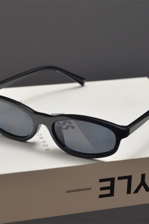 Y2K Futuristic Ultra-Narrow Frame Small Face Sunglasses for Men & Women - Hip-Hop Street Style Small Square Cat-Eye Design