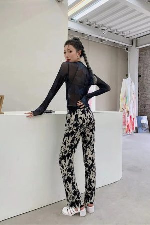 Butterfly Seam Detailed Mesh Top