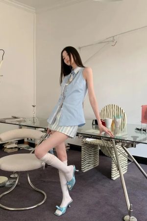 Classic Collar Sleeveless Shirt