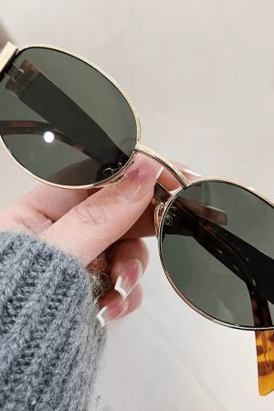 Classic Oval Sunglasses