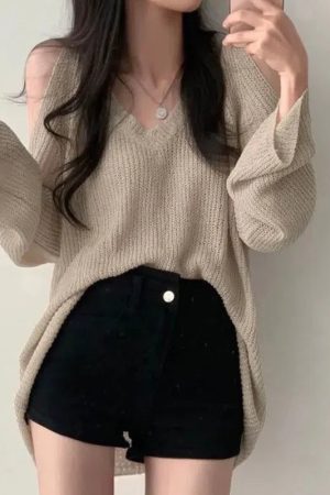 Cut-Out Shoulder Loose Knit Sweater