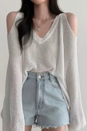 Cut-Out Shoulder Loose Knit Sweater