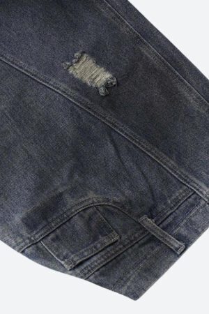 Distressed Baggy Jeans