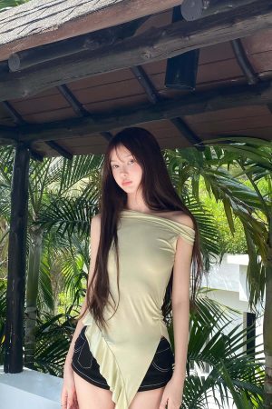 DreamyNerd Asymmetric Off-Shoulder Top with Beaded Back Chain