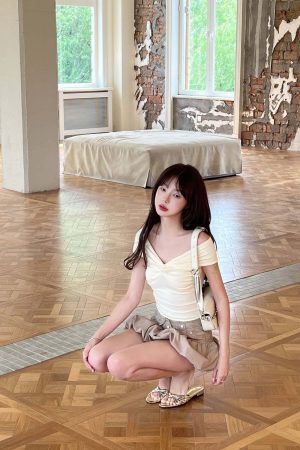 DreamyNerd Embroidered Waist Flounce Mini Skirt