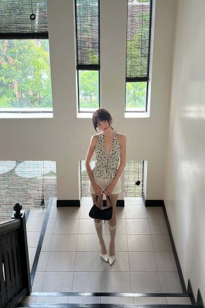 DreamyNerd Floral Halter Peplum Top