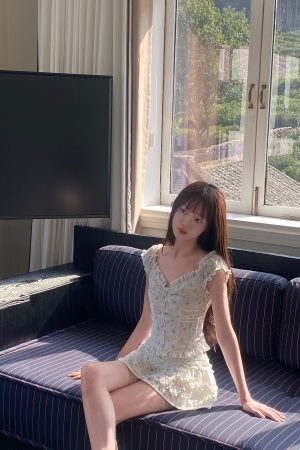 DreamyNerd Floral Ruffle Corset Top and Skirt Set