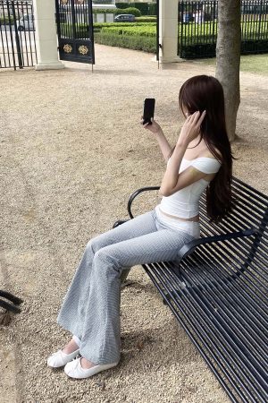 DreamyNerd Off-Shoulder Halter Knit Top