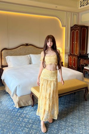 DreamyNerd Off-Shoulder Top & Tiered Skirt Set