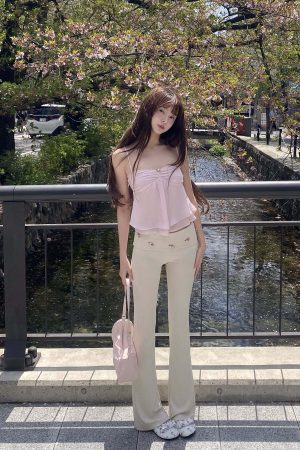 DreamyNerd Rosette Flared Knit Pants