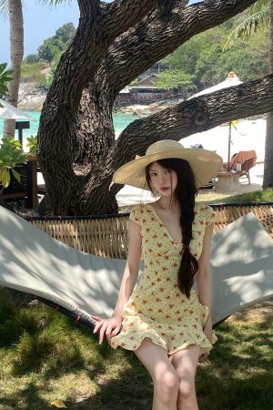 DreamyNerd Ruffle Hem Floral Mini Dress