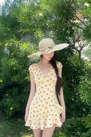 DreamyNerd Ruffle Hem Floral Mini Dress