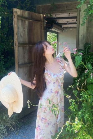 DreamyNerd Ruffled Floral Chiffon Maxi Dress with Sweetheart Neckline and Flowy Hem